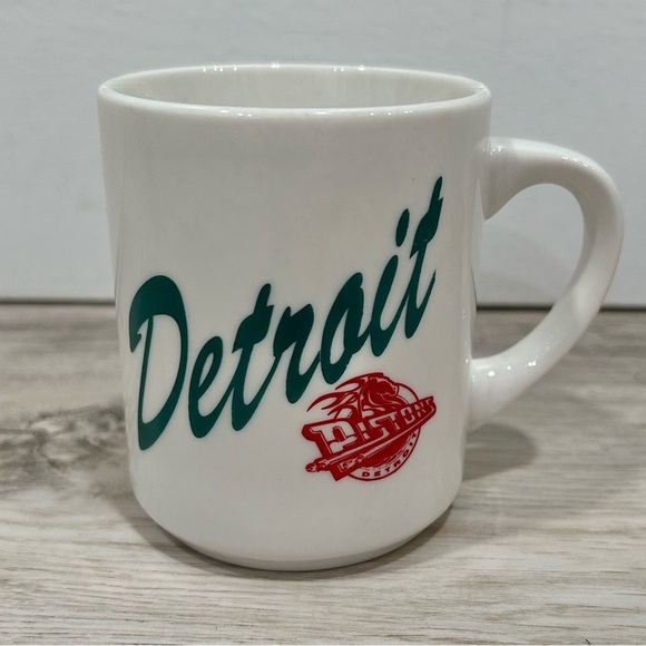 NBA Licensed Detroit Pistons Basketball Ceramic Coffee Mug 10oz Retro Design - Picture 2 of 7